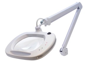 MAGNIFYING LAMP MIGHTY VUE XL3 WITH 3 DIOPTER CRYSTAL CLEAR LENS, 60 LED (2 COLOR TEMP) WITH TOUCH SENSITIVE INTENSITY CONTROL AND 36" ADJUSTABLE ARM. COLOR WHITE