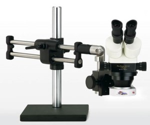ProZoom  4.5 Stereo-Zoom Microscope; Extra-Large (22mm) 10X Eyepieces; Standard Range 7-45X (3.5   225X with optional parts); 16" Tall Ball Bearing Base\\\, Easy 360  main body rotation; 90-250mm working distance;  0.5 Auxiliary Objective Lens at no charge ($125 value);  5 Diopter Adjustable eyepieces to correct individual eyesight variations; 45  Eyetube inclination; ESD Safe Standard; FL1000 with High-Output Fluorescent Bulb