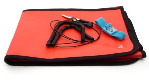 24" X24" RED FIELD KIT with wrist strap & ground    FOB NH